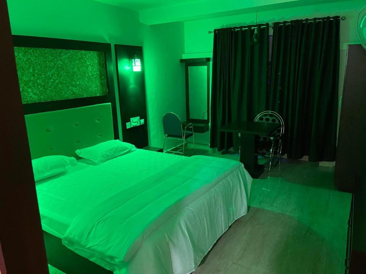 Отель Bassac Residency Changanacheri Экстерьер фото